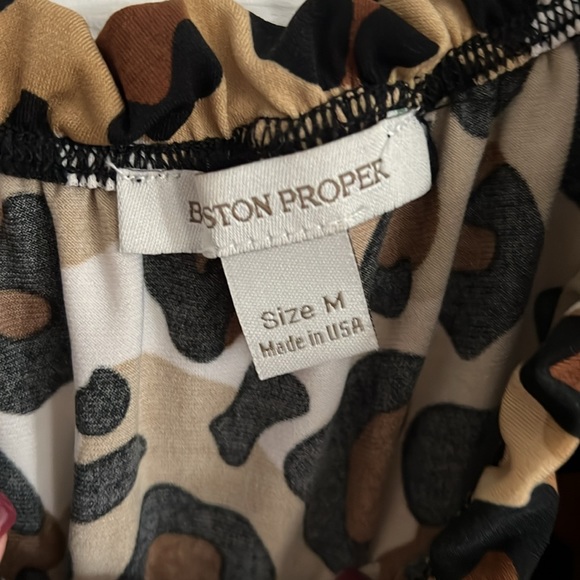 Cheetah print off shoulder dress shirt - Picture 2 of 4